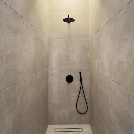 Διαμέρισμα Homevision - Minimal, Quiet And Central *