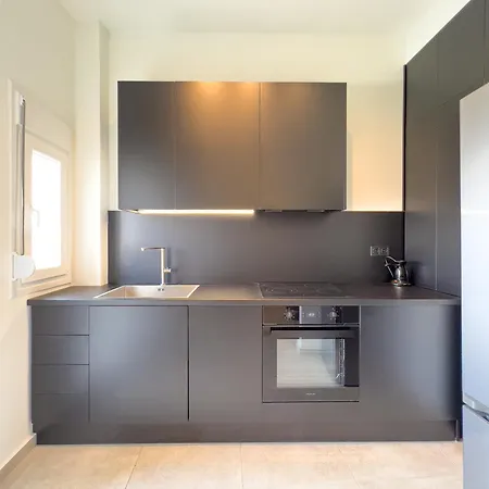 Homevision - Minimal, Quiet And Central Soluň